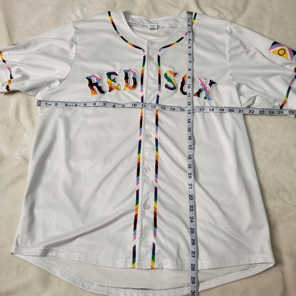 Boston Red Sox Baseball Pride Jersey 2023. Size Large. Unisex - Picture 7 of 10